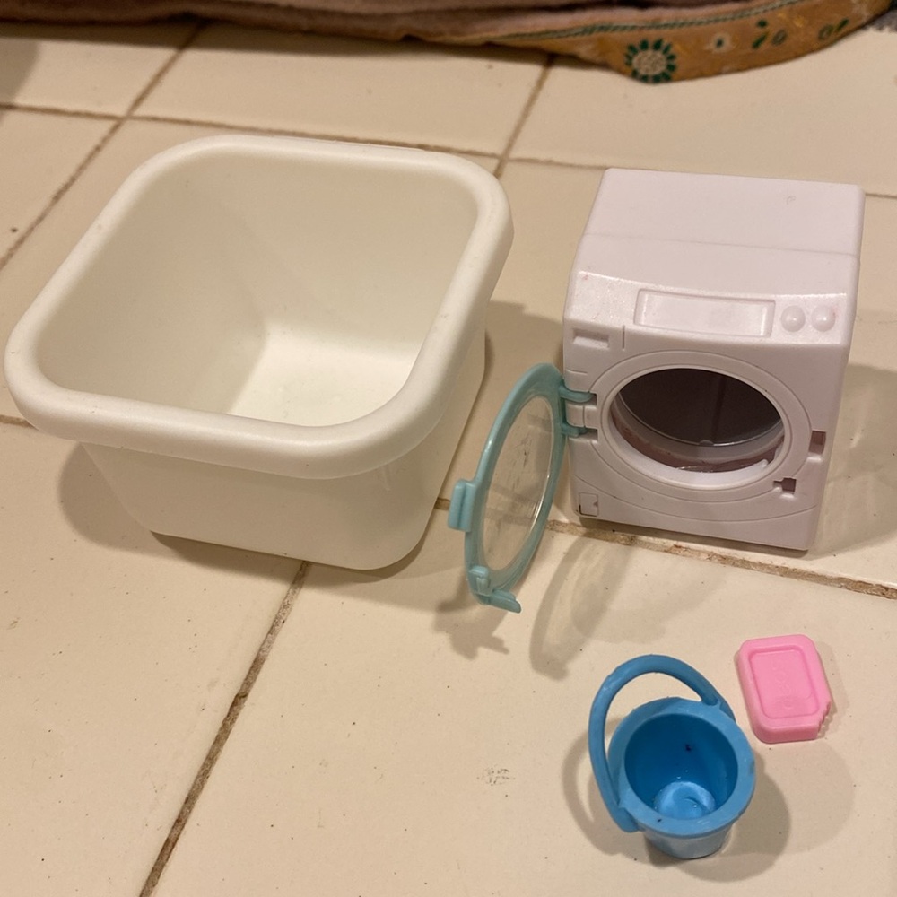 Calico Critters Laundry Washing Machine Dollhouse Accessories